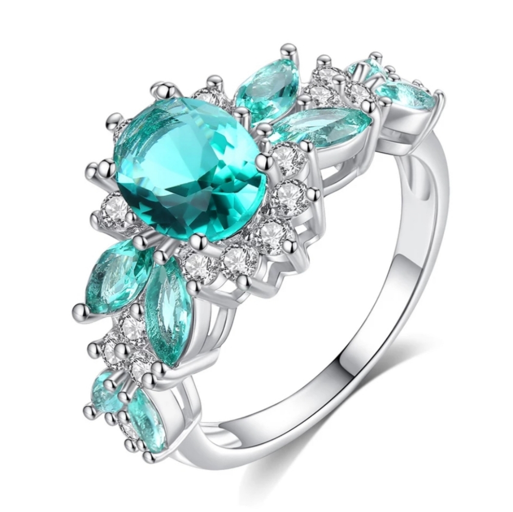 NEW woman's green clear Crystal ring!!!! - Picture 3 of 5